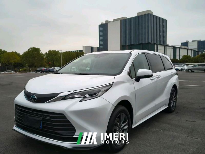 Toyota Sienna Dual-Engine 2.5L 4WD Luxury Edition