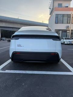 Tesla Model Y 821km Long Range Rear-Wheel Drive - ფოტო 9