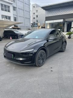 Tesla Model Y 750km Long Range AWD - photo 1