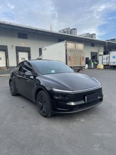 Tesla Model Y 750km Long Range AWD - photo 3