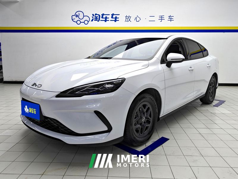 BYD Seal 05DM-i Smart Driving Edition 1.5L 55km Luxury Edition