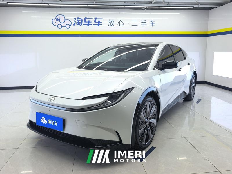 Toyota bZ5 550 PRO - автомобиль из Китая