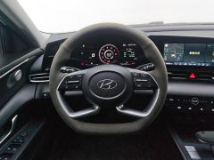 Hyundai Elantra 1.5L CVT Prestige Edition - фото 18