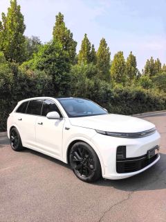 Li Auto L7 Pro - ფოტო 4