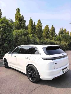Li Auto L7 Pro - ფოტო 9