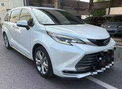 Toyota Sienna Dual-Engine 2.5L RWD Luxury Edition - фото 7
