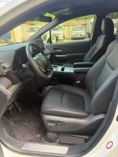 Toyota Sienna Dual-Engine 2.5L RWD Luxury Edition - фото 8
