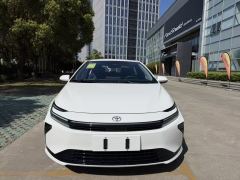 Toyota Corolla Dual-Engine 1.8L Flagship Edition - фото 1