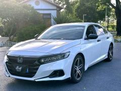 Honda Accord 260TURBO Luxury Edition - фото 2