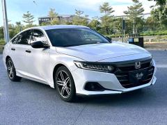 Honda Accord 260TURBO Luxury Edition - фото 3