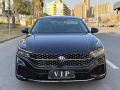 Volkswagen Passat Distinguished Edition 330TSI Star Elite Edition - фото 1