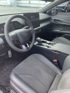 Toyota Camry 2.0HG Edition - ფოტო 4