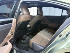 Lexus ES 200 Excellence Edition - ფოტო 5