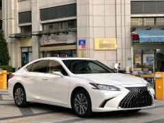 Lexus ES 260 Excellence Edition - photo 2