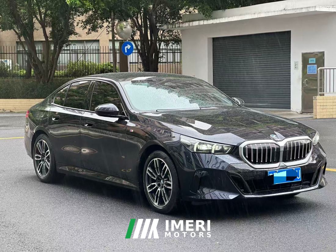 BMW 5 Series 525Li M Sport Package - автомобиль из Китая