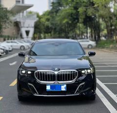 BMW 5 Series 530Li Premier M Sport Package - ფოტო 2