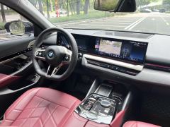 BMW 5 Series 530Li Premier M Sport Package - ფოტო 6