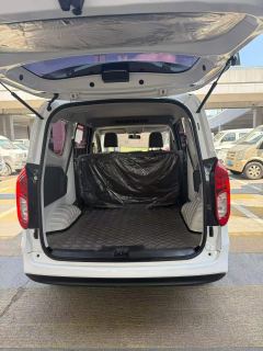 Wuling Hongguang EV BEV 300km Practical 5-seater - ფოტო 7