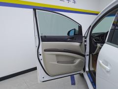 Buick GL8 Land Business Class 2.0T Comfort Edition 7-seater - фото 12