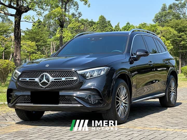 Mercedes-Benz GLC 300 L 4MATIC Dynamic 5-Seater