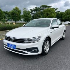 Volkswagen Lamando 230TSI DCT Stylish Edition - photo 1