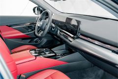 BMW i5 eDrive 35L M Sport Package - фото 17