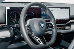 BMW i5 eDrive 35L M Sport Package - фото 9