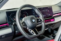 BMW 5 Series Facelift 530Li Premier M Sport Package - ფოტო 12