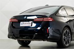 BMW 5 Series Facelift 530Li Premier M Sport Package - ფოტო 7