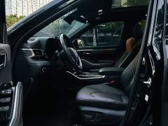 Toyota Crown Venza 2.5L HEV AWD Premium - photo 3