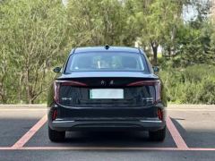 FAW Hongqi E-QM5 610km PLUS - ფოტო 8