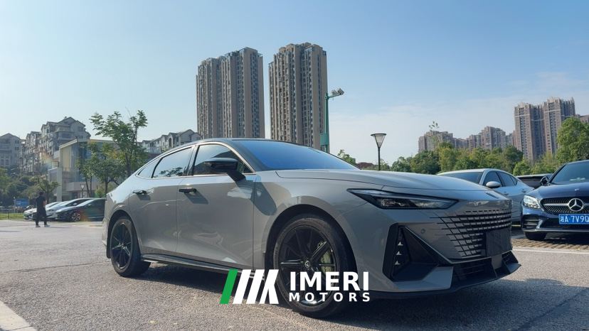 Changan UNI-V 1.5T Premium Version - car from China