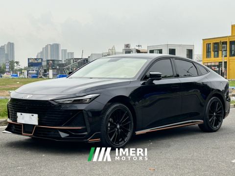2022 Changan UNI-V 1.5T Dual Clutch Sport Edition - автомобиль из Китая