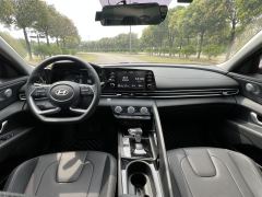 Hyundai Elantra 1.5L CVT Elite Edition - фото 17