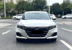 Honda Accord 260TURBO Luxury Edition - фото 2
