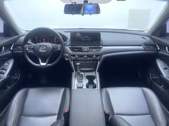 Honda Accord 260TURBO Luxury Edition - фото 7