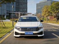 Volkswagen Jetta 300TSI Edition - ფოტო 2