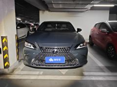 Lexus ES 200 Excellence Edition - фото 3