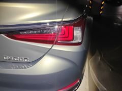 Lexus ES 200 Excellence Edition - фото 5