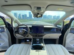 Denza D9 DM-i 1040 Premium - ფოტო 10