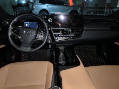 Lexus ES 200 Excellence Edition - фото 16