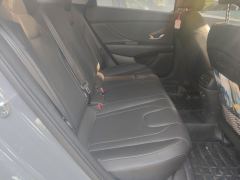Hyundai Elantra 1.5L CVT Prestige Edition - photo 18
