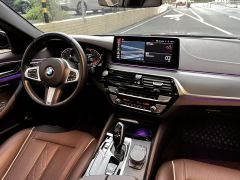 BMW 5 Series 530Li Premier Luxury Package - фото 5