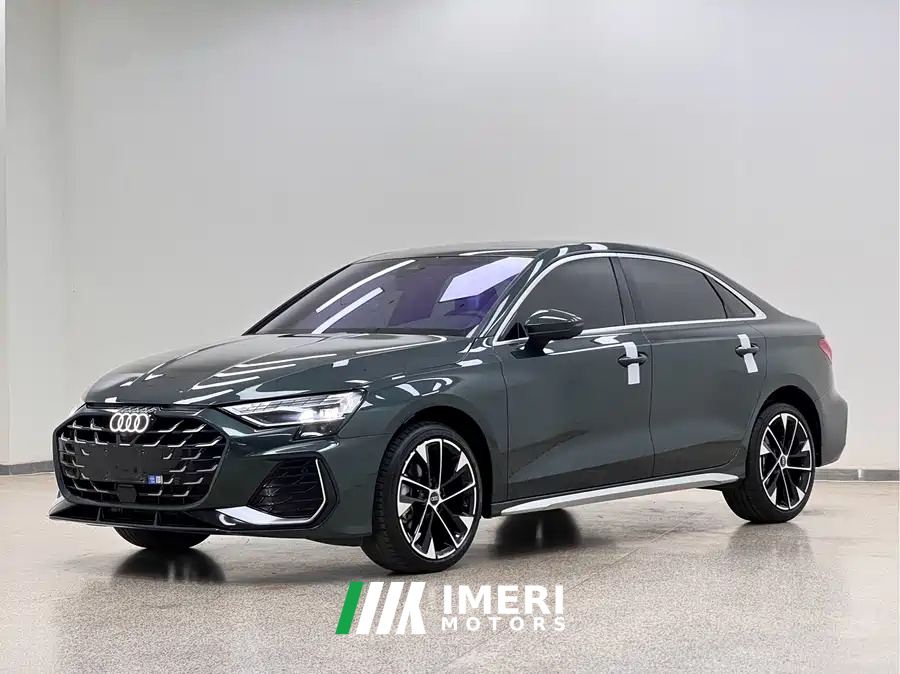 Audi A3 Sportback 35 TFSI Flying Spur Exclusive Edition - car from China
