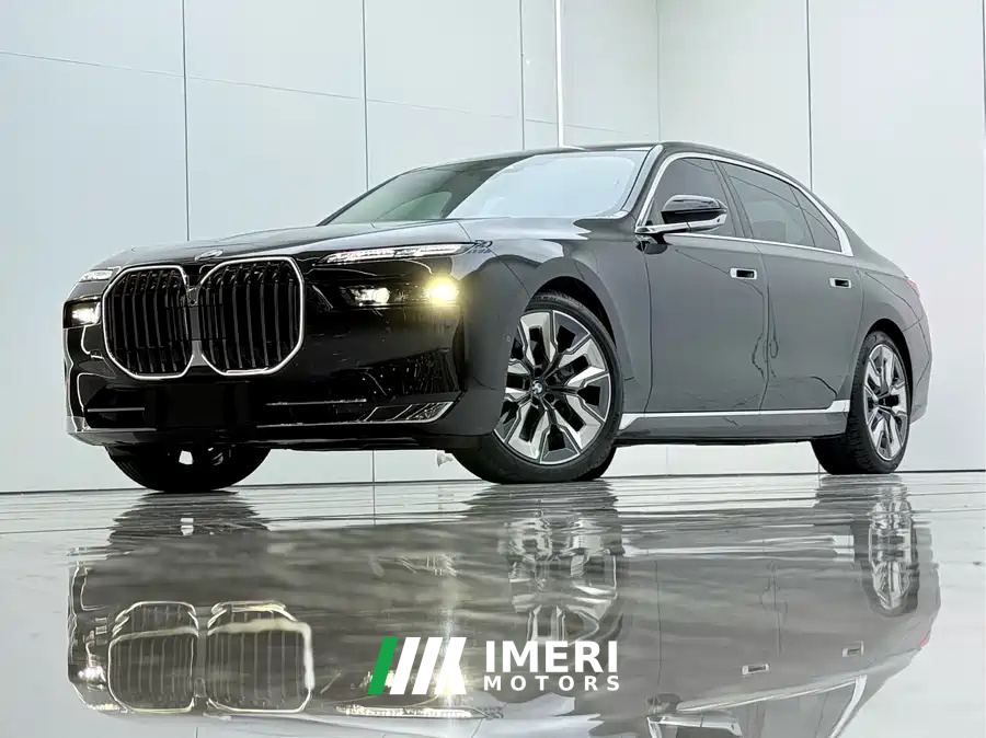 BMW 7 Series 735Li M Sport Package - автомобиль из Китая