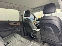 Audi Q7 45 TFSI quattro S Line Sport 7-seater - photo 11