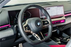 BMW 5 Series 530Li Premier M Sport Package - ფოტო 11