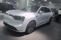 AITO M8 EREV Edition 201km AWDMax 6(192) - ფოტო 1