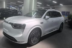 AITO M8 EREV Edition 201km AWDMax 6(192) - ფოტო 4