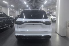 AITO M8 EREV Edition 201km AWDMax 6(192) - ფოტო 6